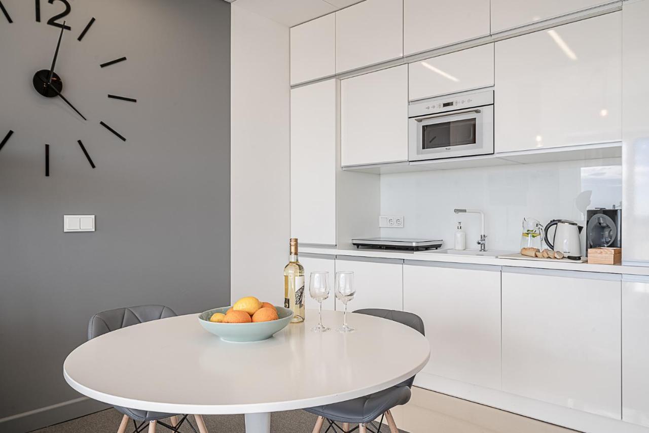 Rentplanet - Apartament Sky Tower Breslavia Esterno foto